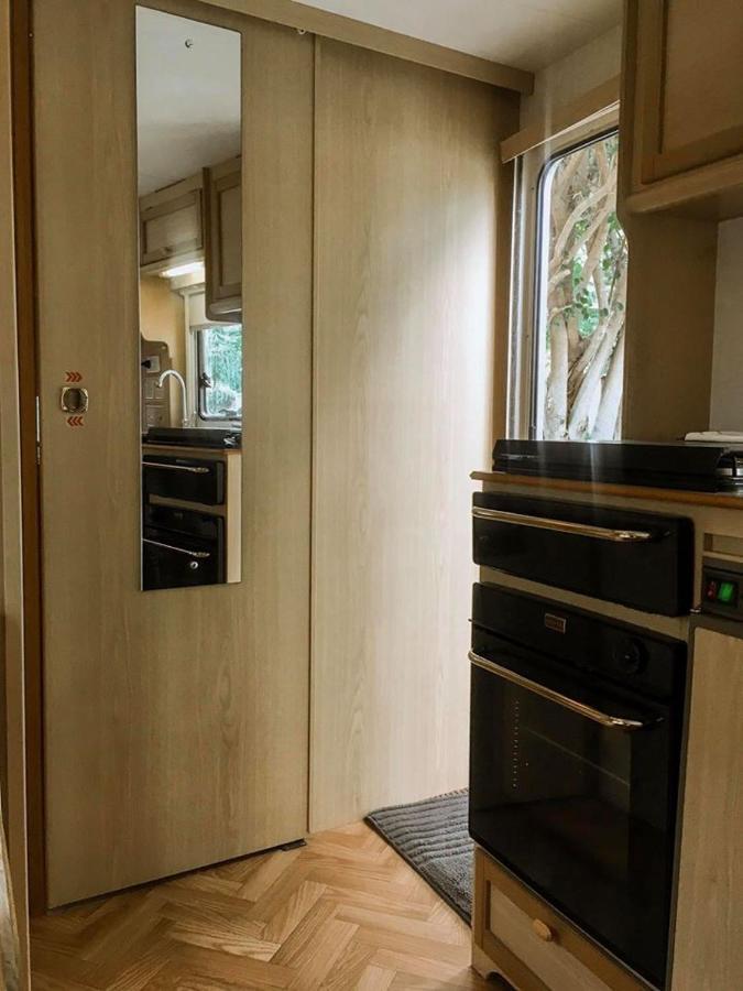 Nice Nite Campervans Пра Након Си Аютая Екстериор снимка